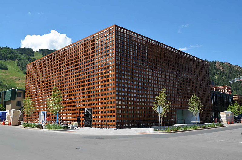 Aspen Art Museum: Design and Construction of the Wood Roof Structure
